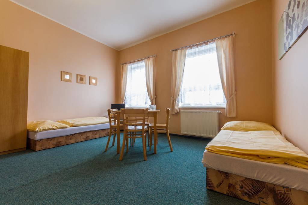 Hotel Koruna Roudnice nad Labem Room photo